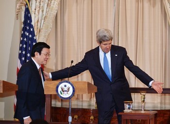 Ngoại trưởng Mỹ John Kerry trân trọng mời Chủ tịch nước Trương Tấn Sang tới Bộ Ngoại giao Mỹ ở Washingon.